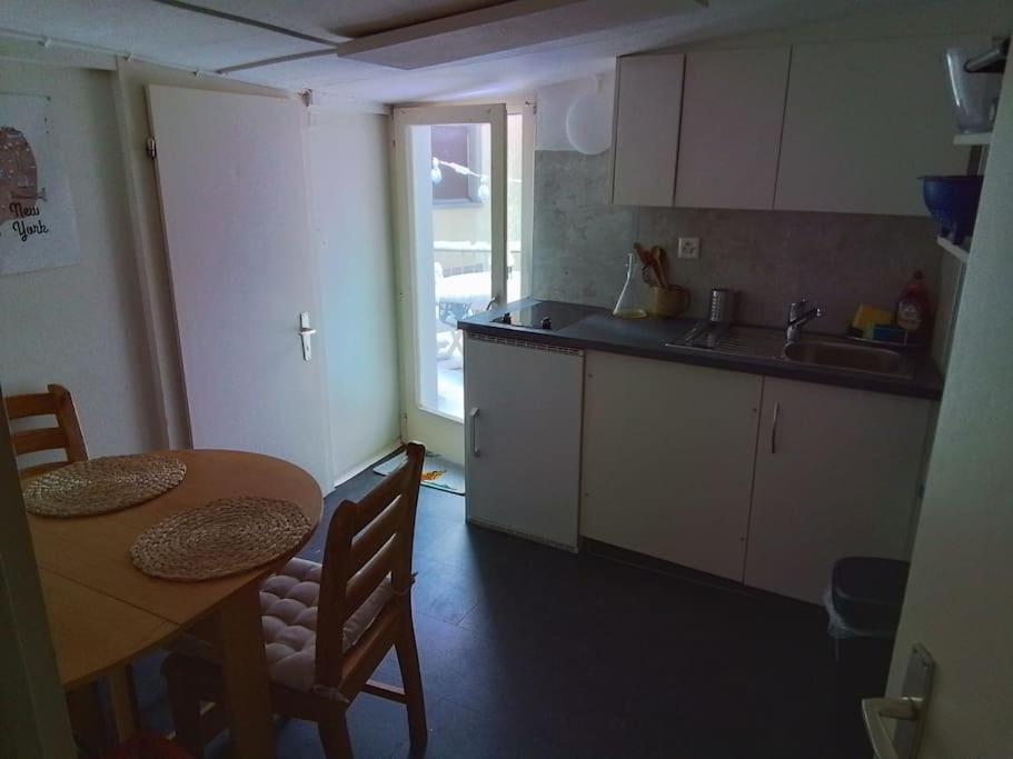 Tiny Flat Apartment Санкт Гален Екстериор снимка